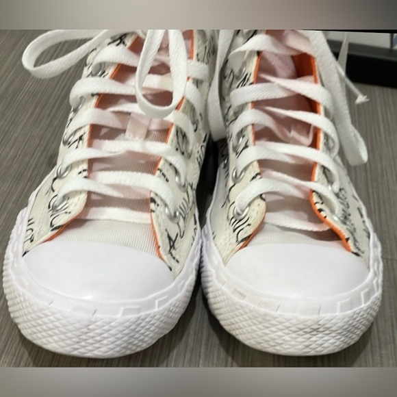 Converse OG CTAS Hi Top Style # 373170C Unisex Youth in Cream color Size 3 - Picture 8 of 12